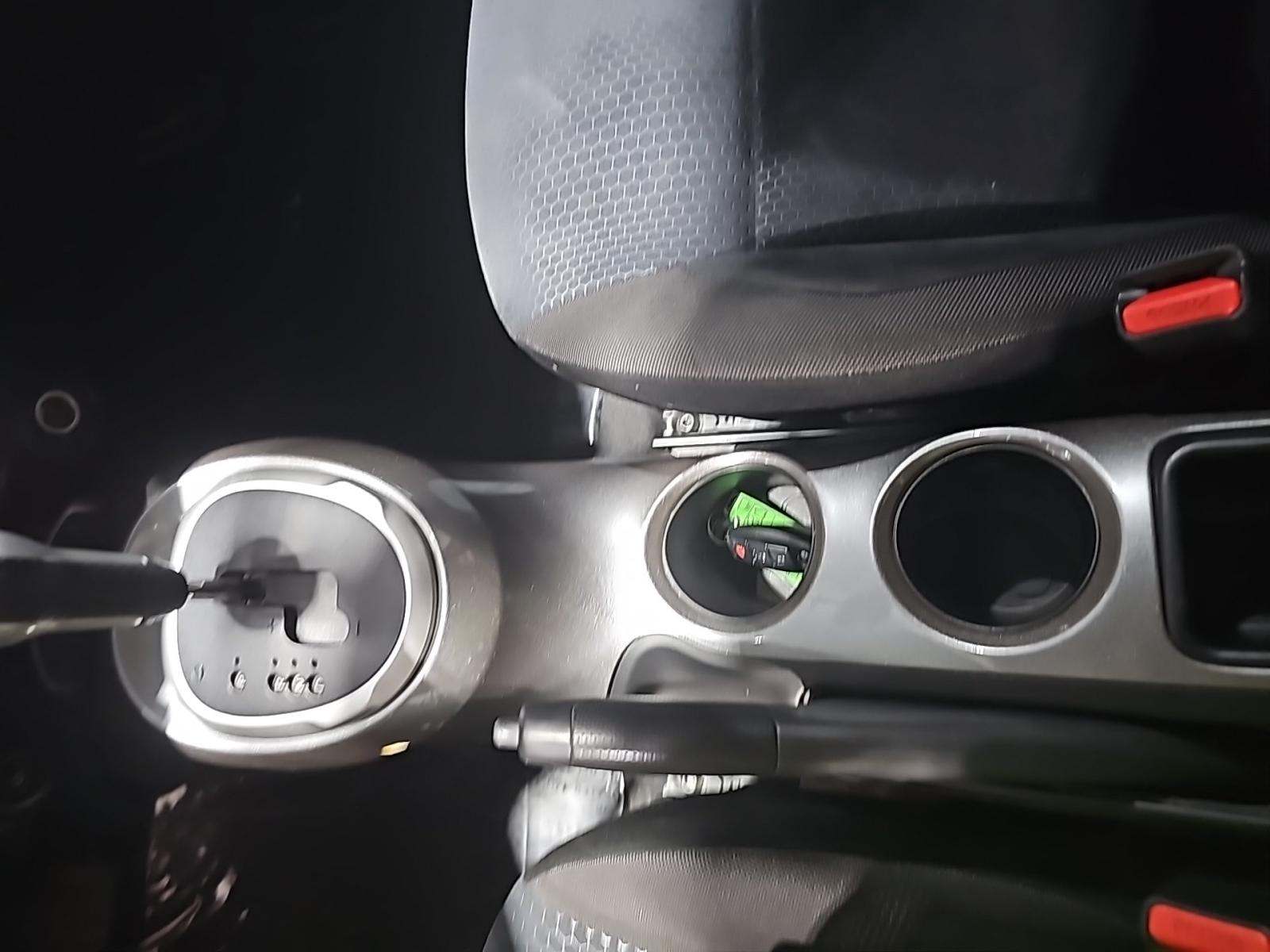 2016 Nissan JUKE SV FWD