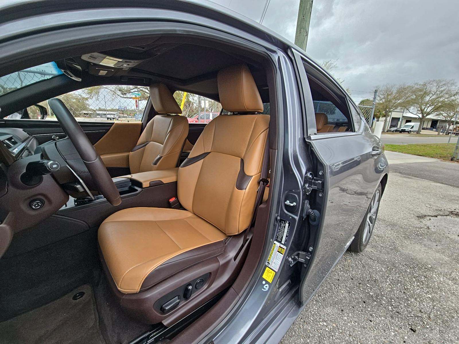 2020 Lexus ES ES 300h FWD