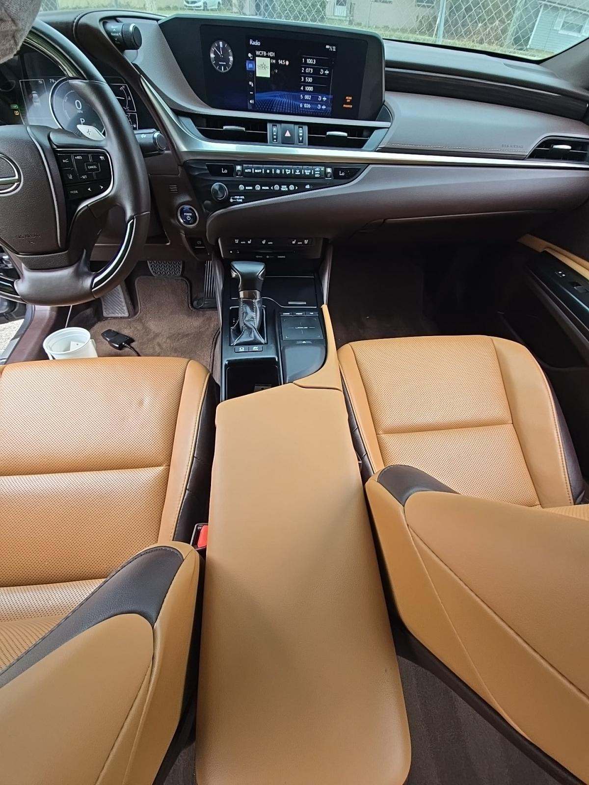 2020 Lexus ES ES 300h FWD