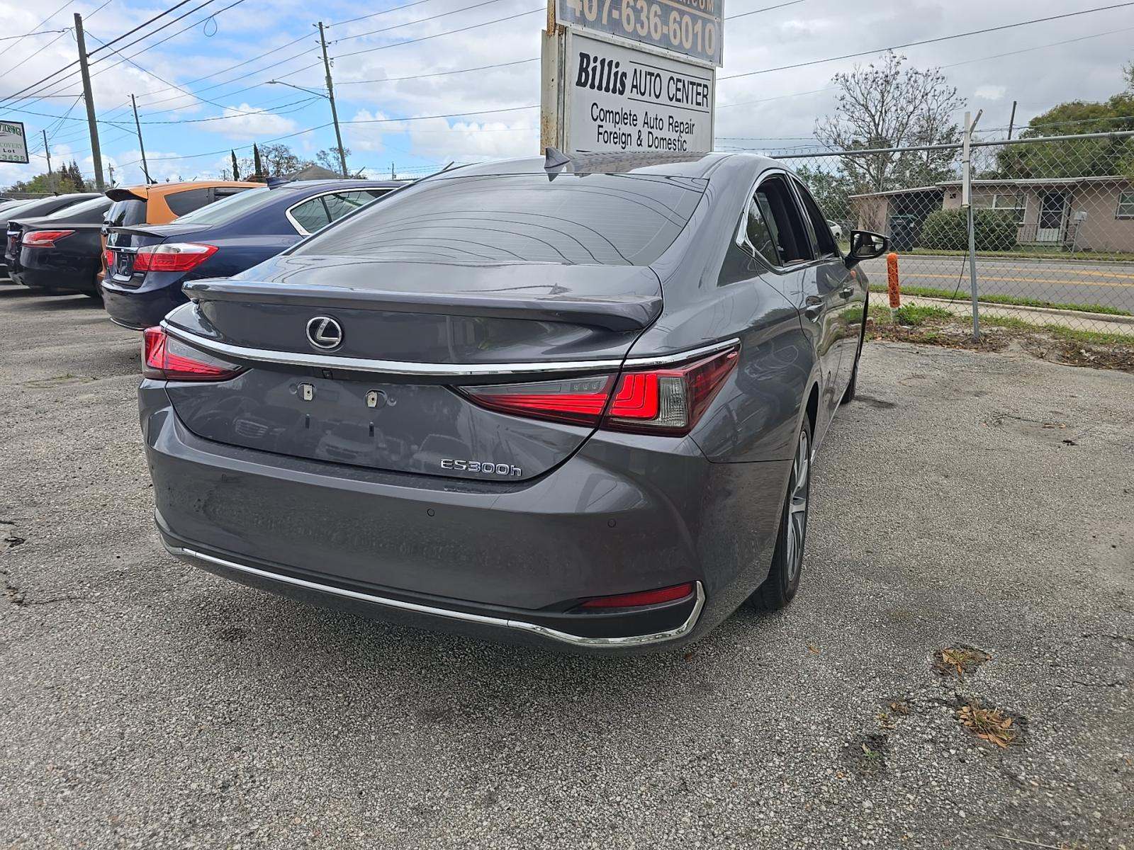 2020 Lexus ES ES 300h FWD