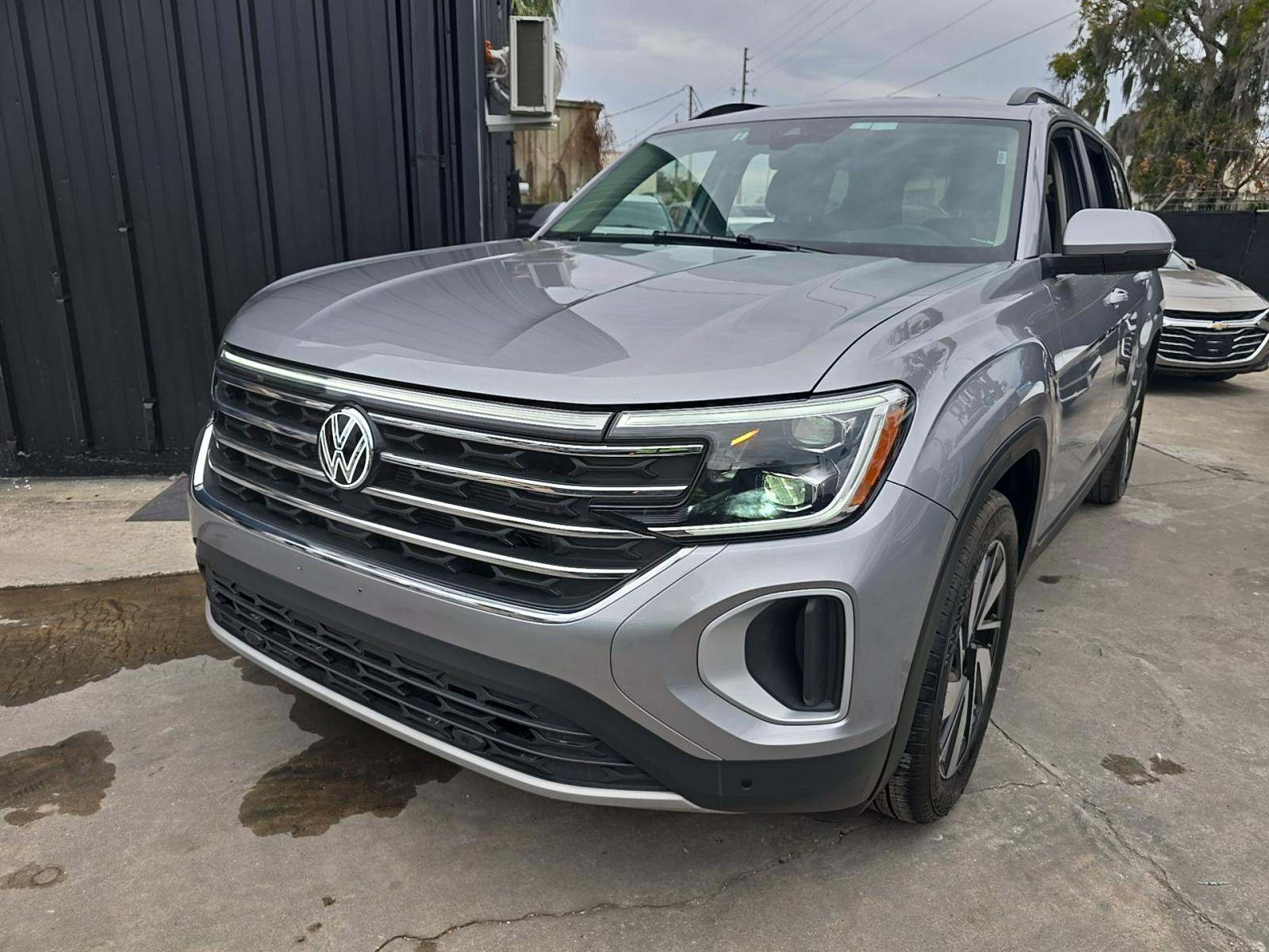 2025 Volkswagen Atlas 2.0T SE AWD