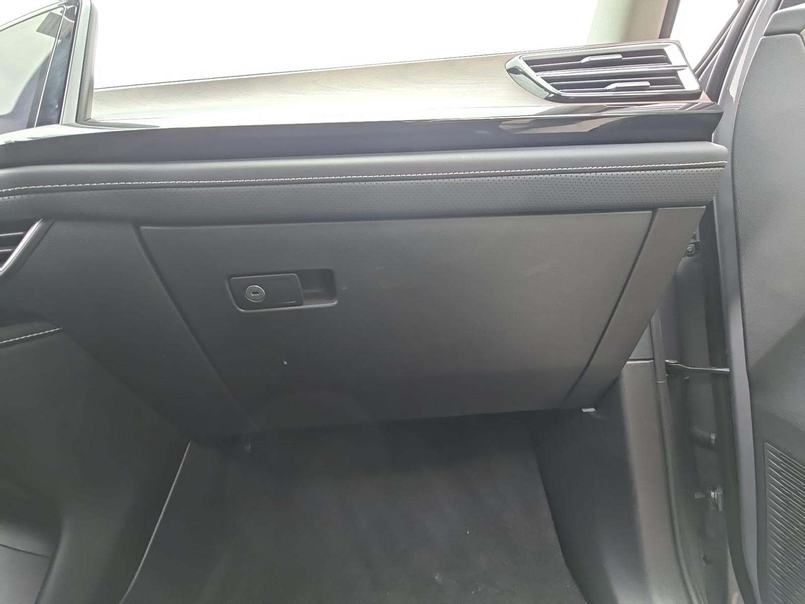 2025 Volkswagen Atlas 2.0T SE AWD