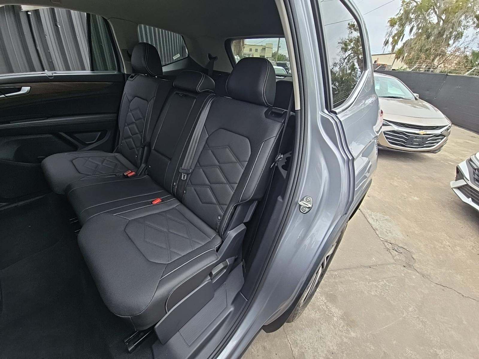 2025 Volkswagen Atlas 2.0T SE AWD