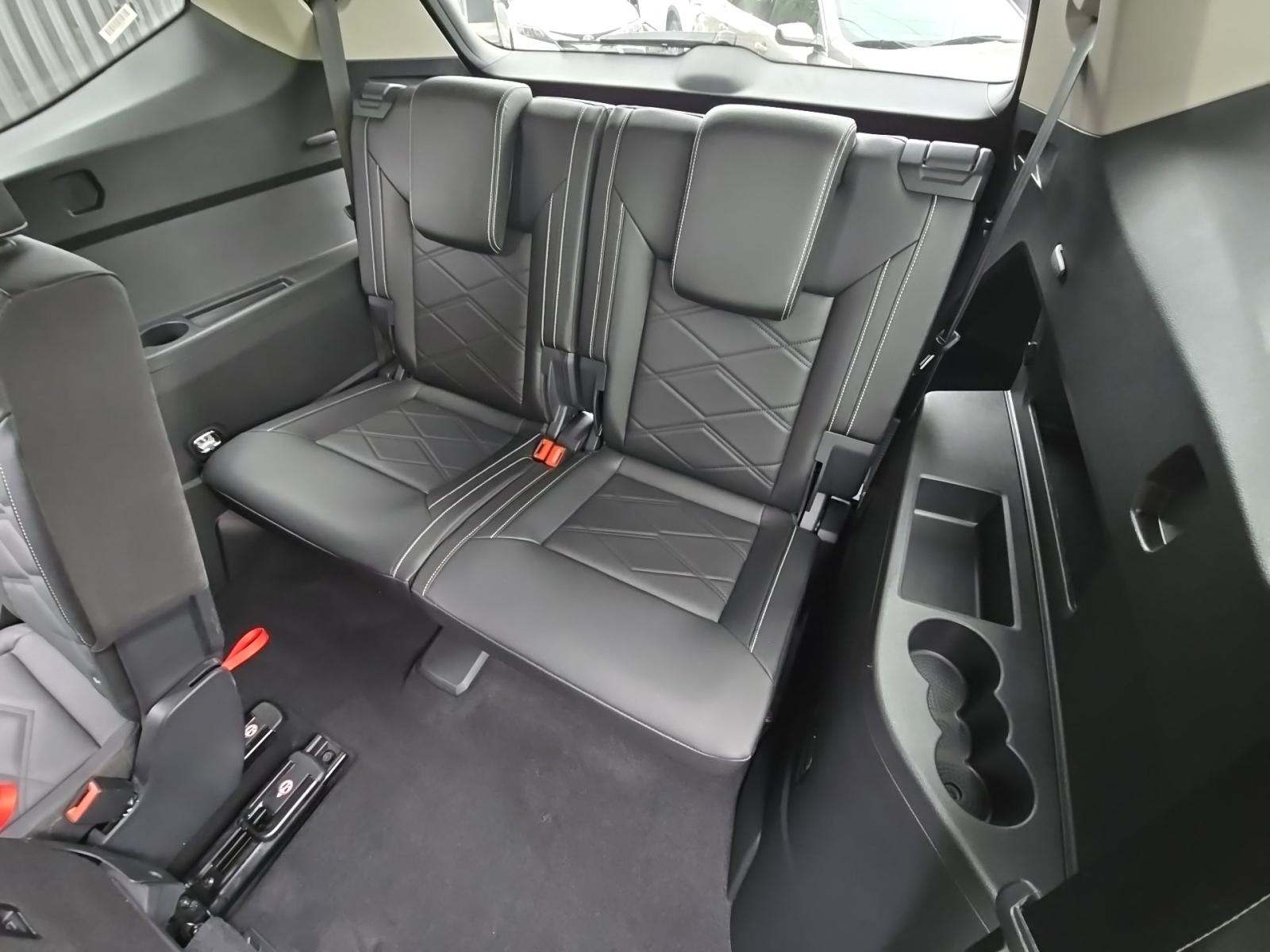 2025 Volkswagen Atlas 2.0T SE AWD