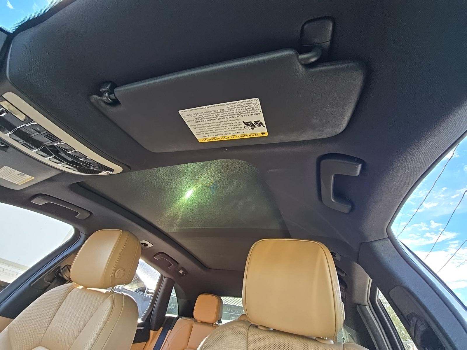 2017 Porsche Macan Base AWD