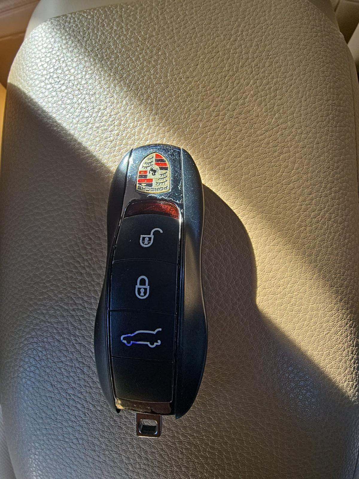 2017 Porsche Macan Base AWD