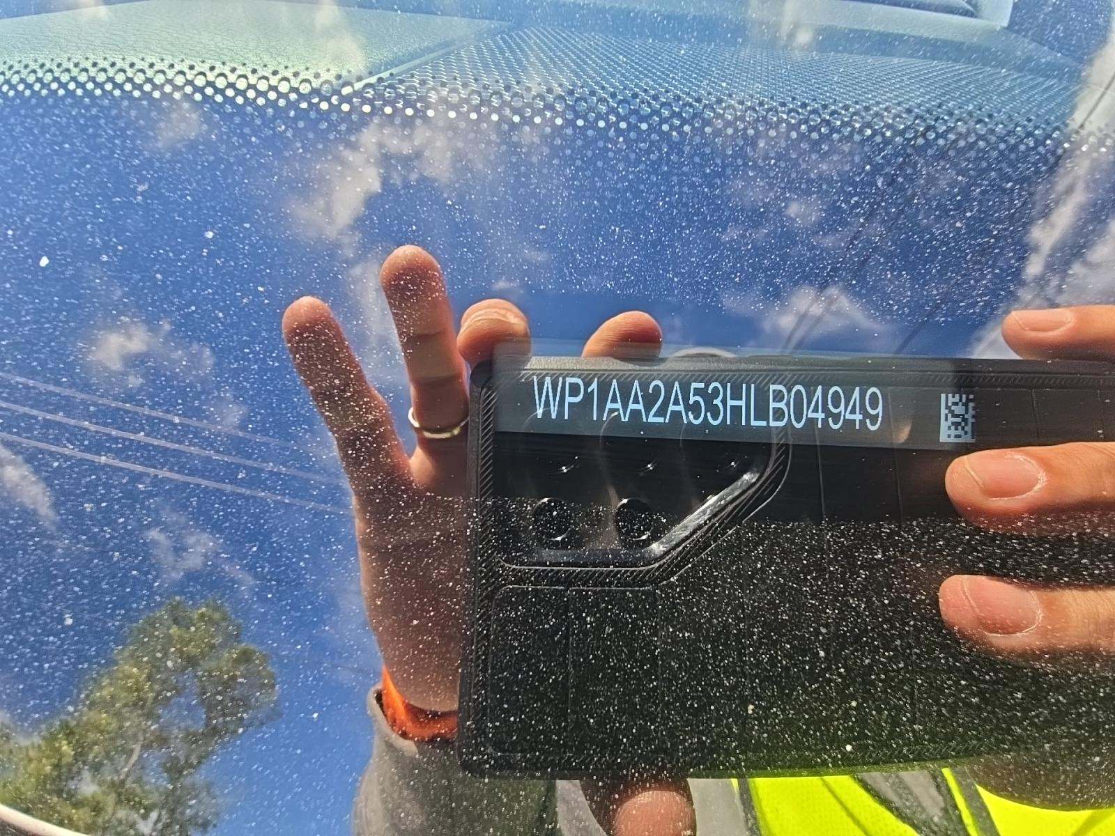 2017 Porsche Macan Base AWD