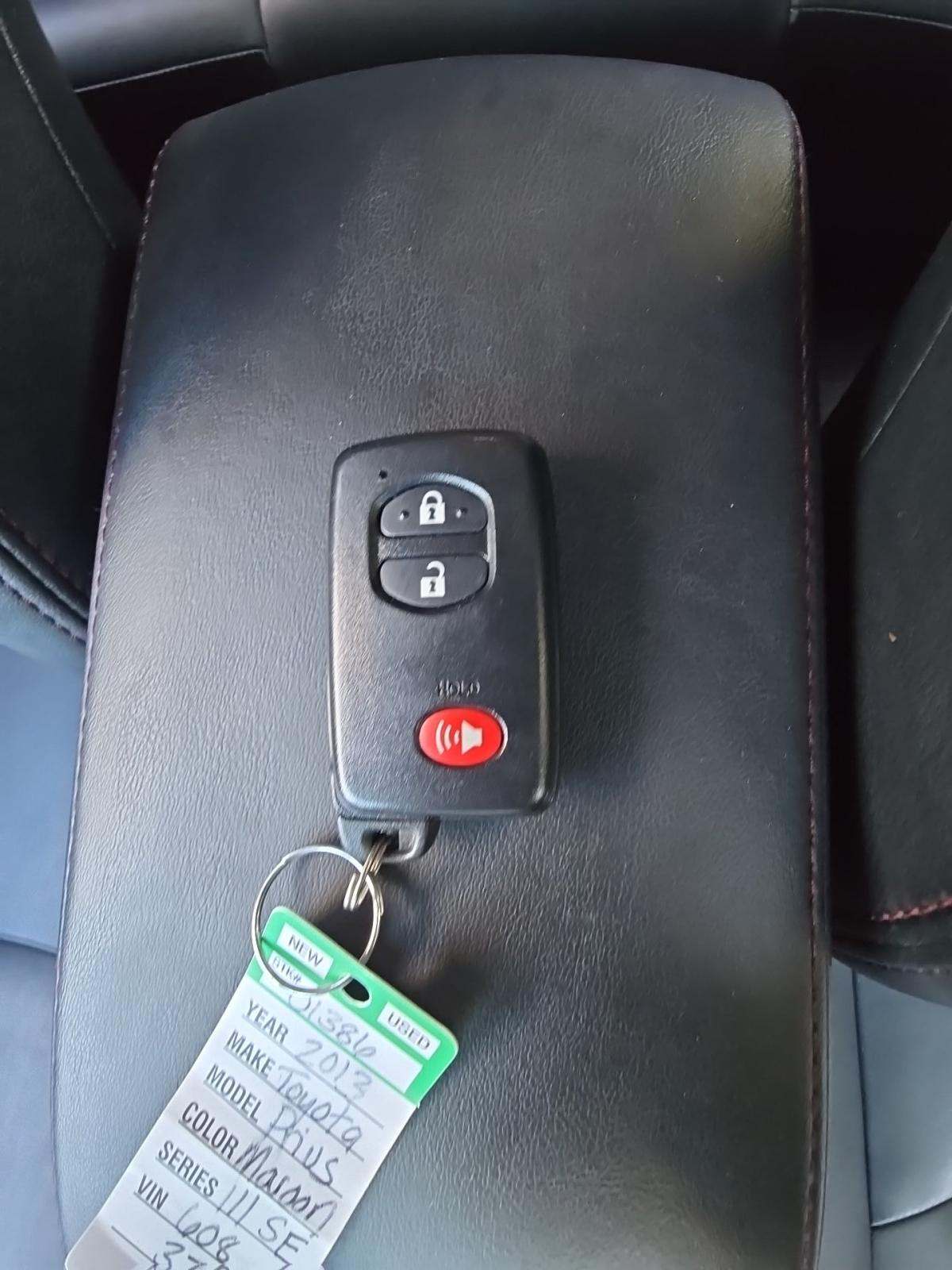 2013 Toyota Prius Persona Series FWD