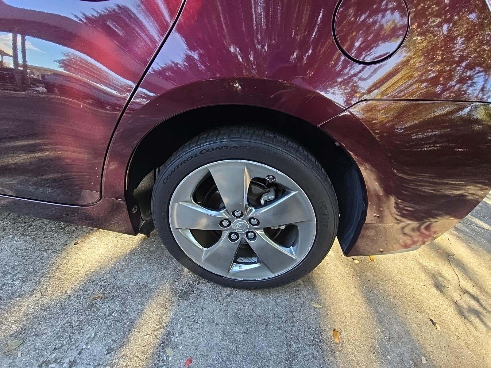 2013 Toyota Prius Persona Series FWD