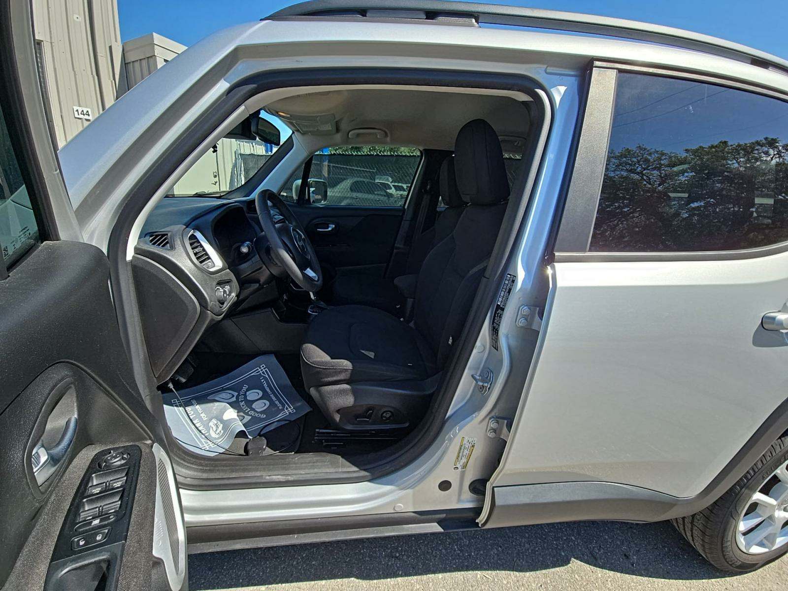 2019 Jeep Renegade Latitude FWD