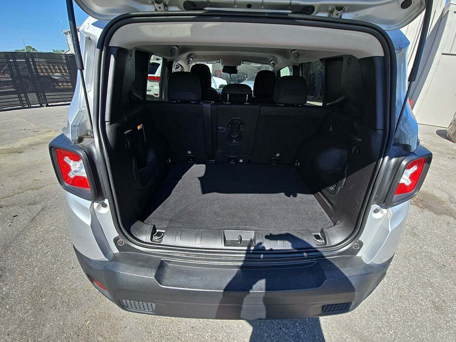 2019 Jeep Renegade Latitude FWD