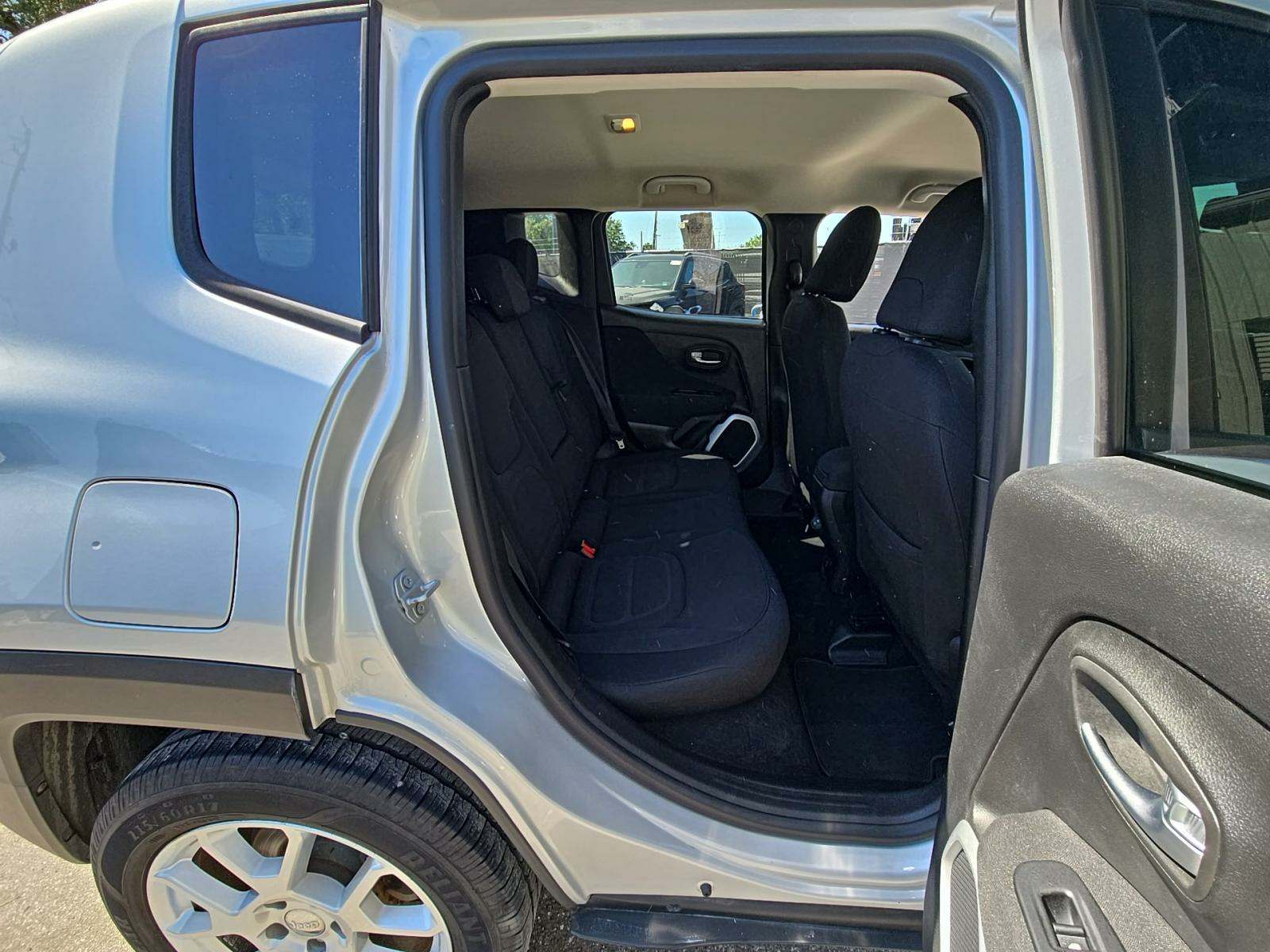 2019 Jeep Renegade Latitude FWD