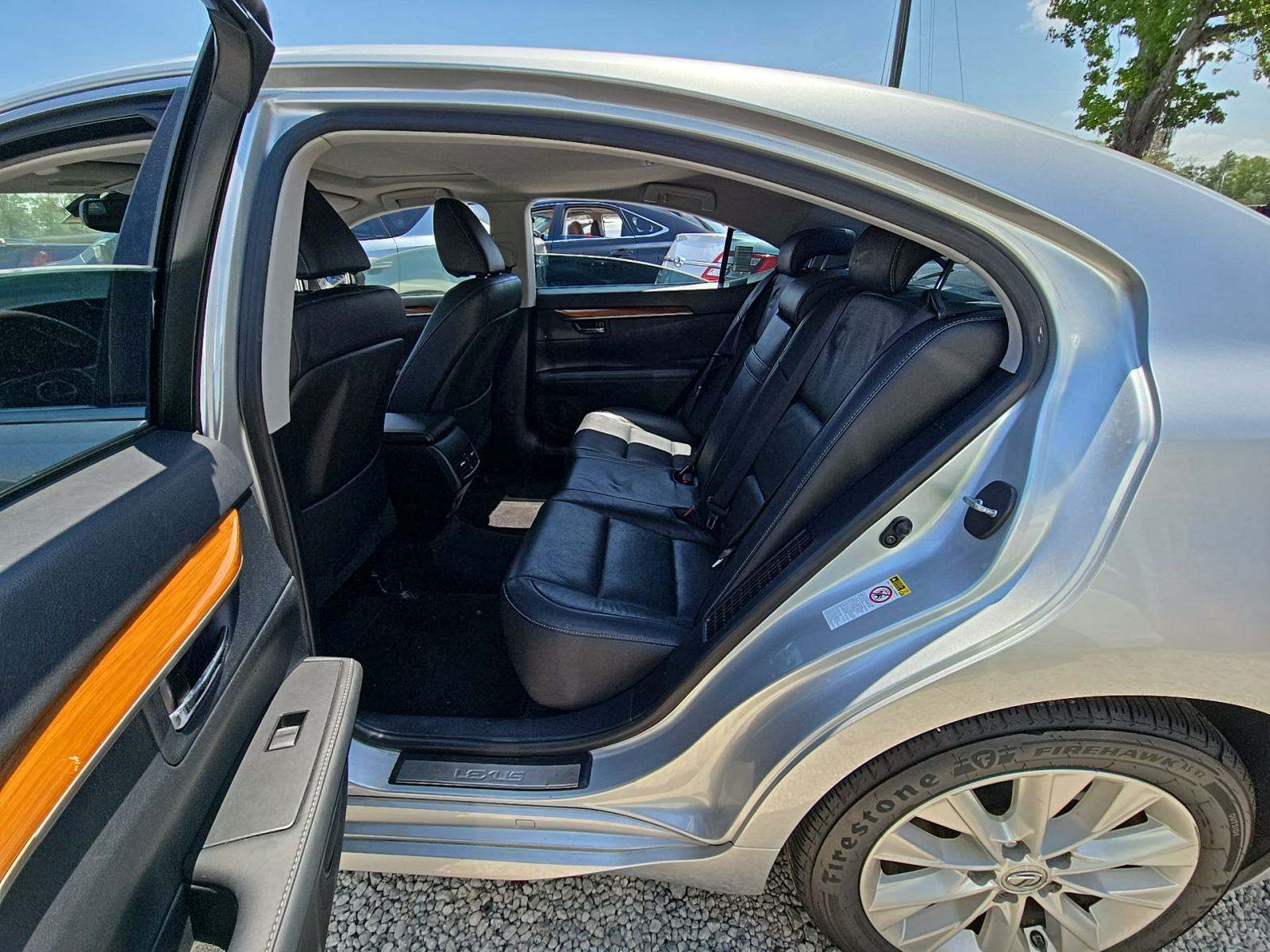 2014 Lexus ES ES 300h FWD