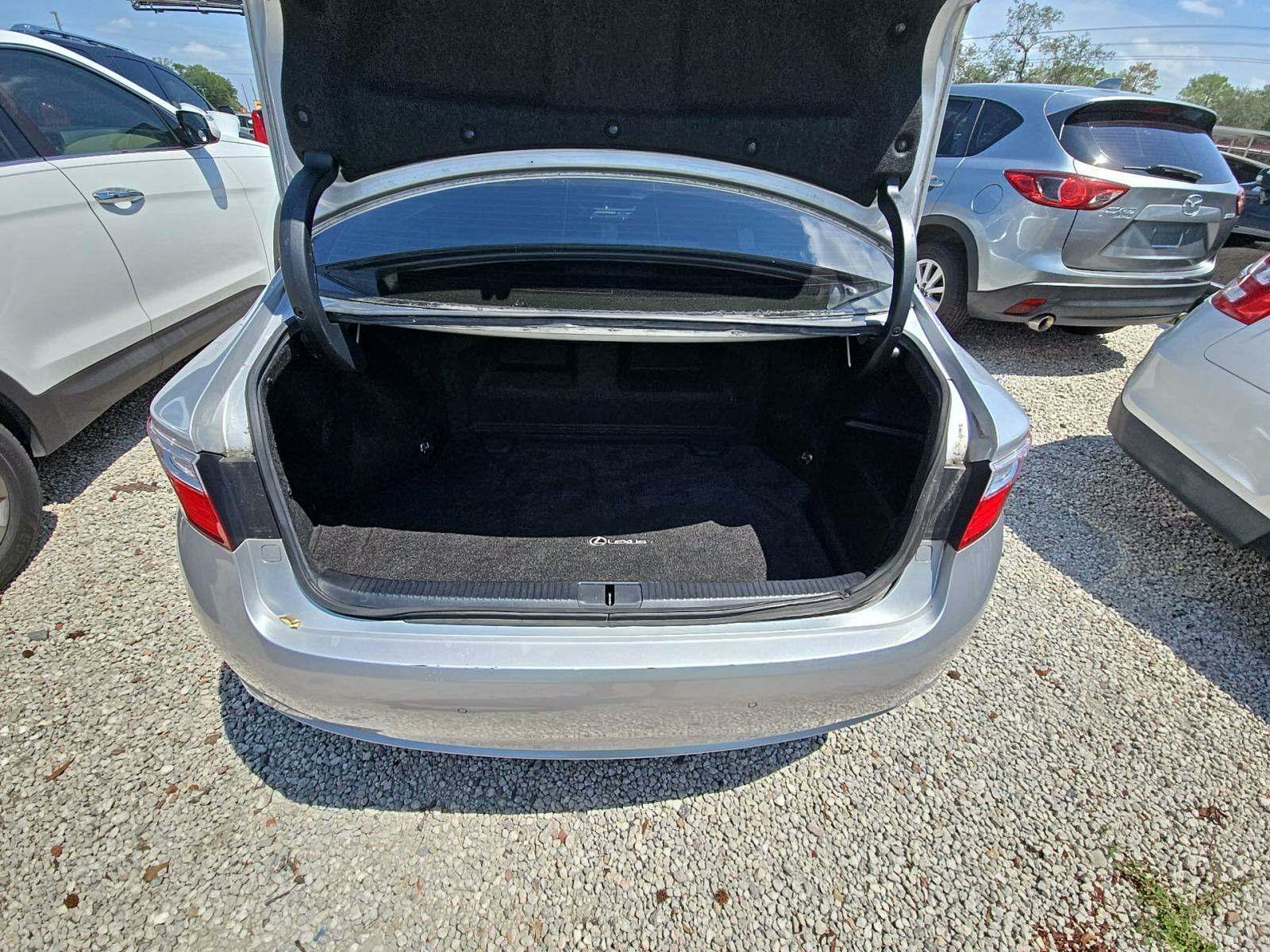 2014 Lexus ES ES 300h FWD