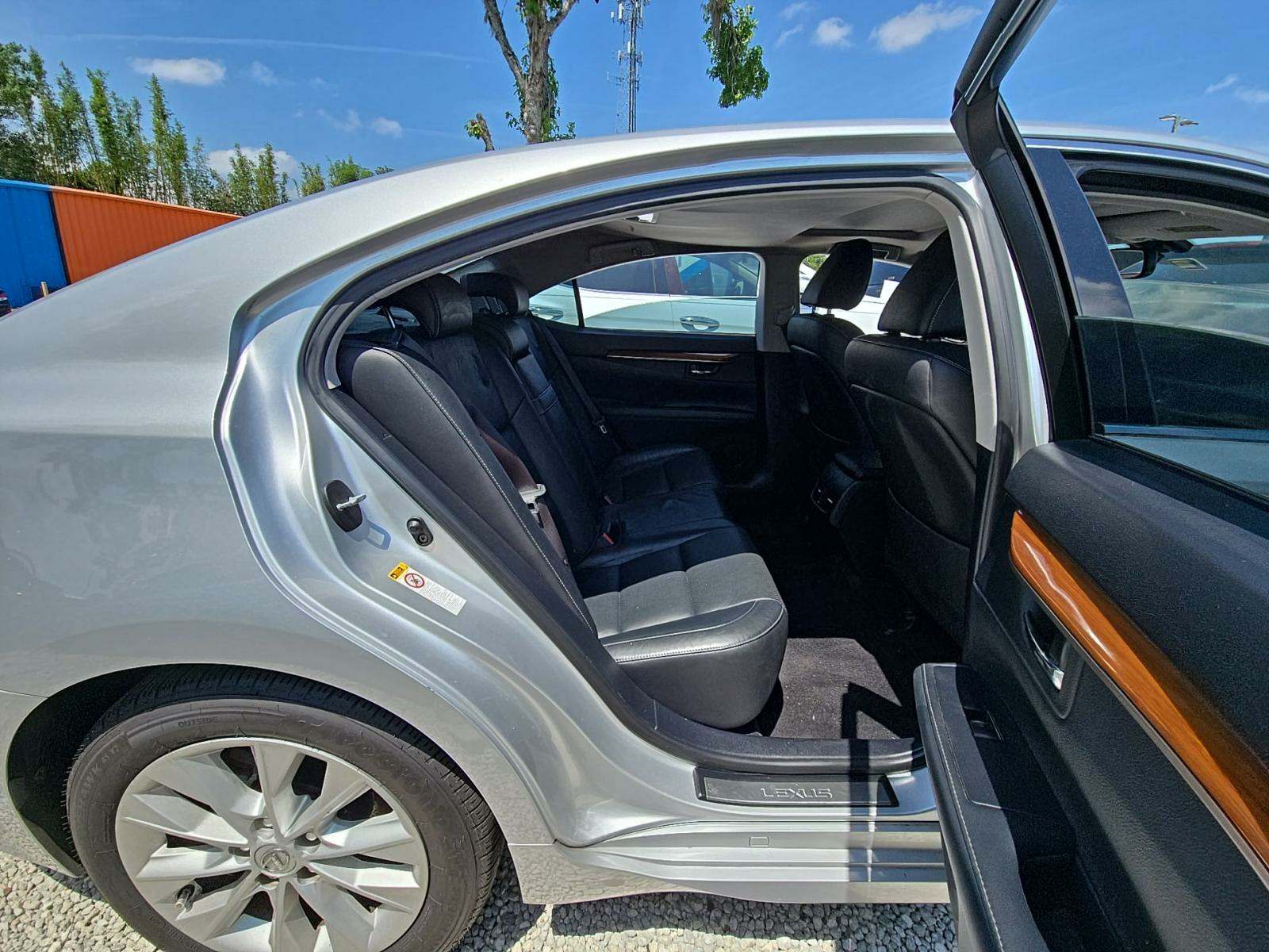 2014 Lexus ES ES 300h FWD