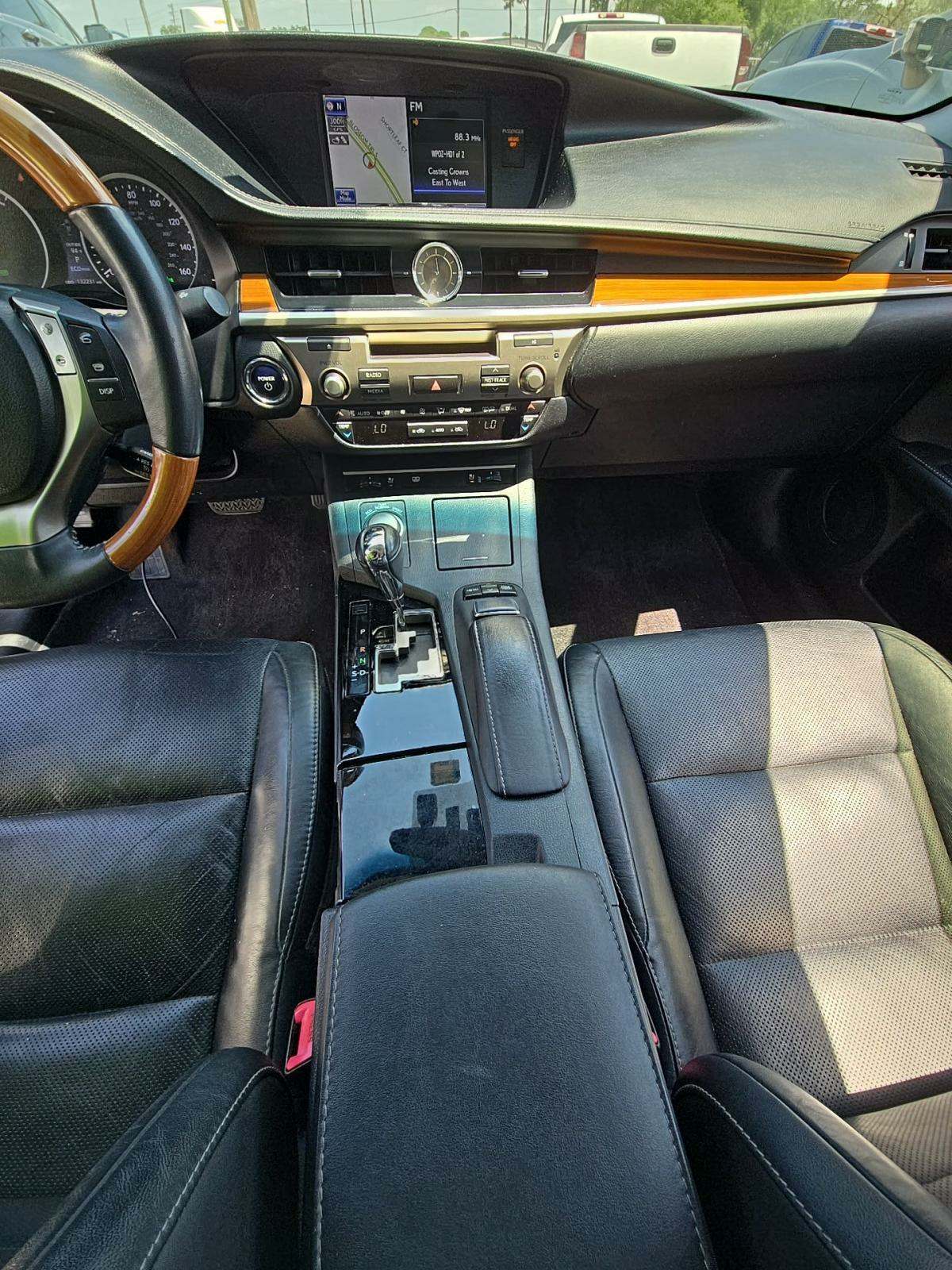 2014 Lexus ES ES 300h FWD