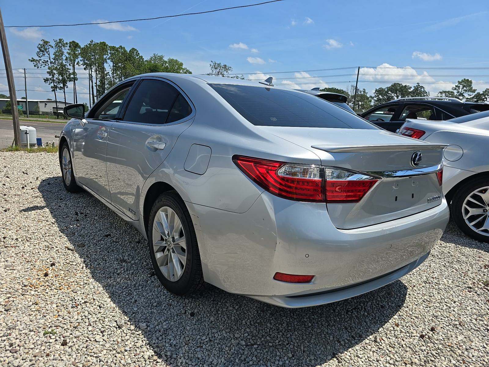 2014 Lexus ES ES 300h FWD