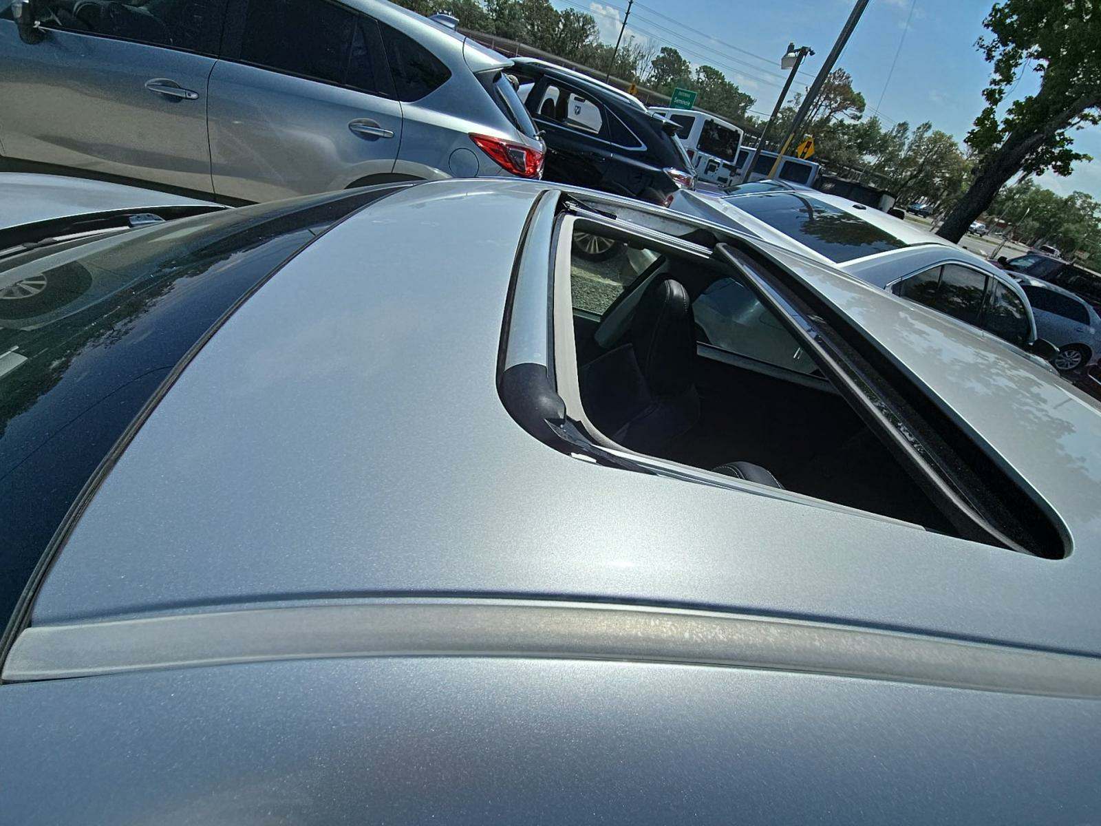 2014 Lexus ES ES 300h FWD