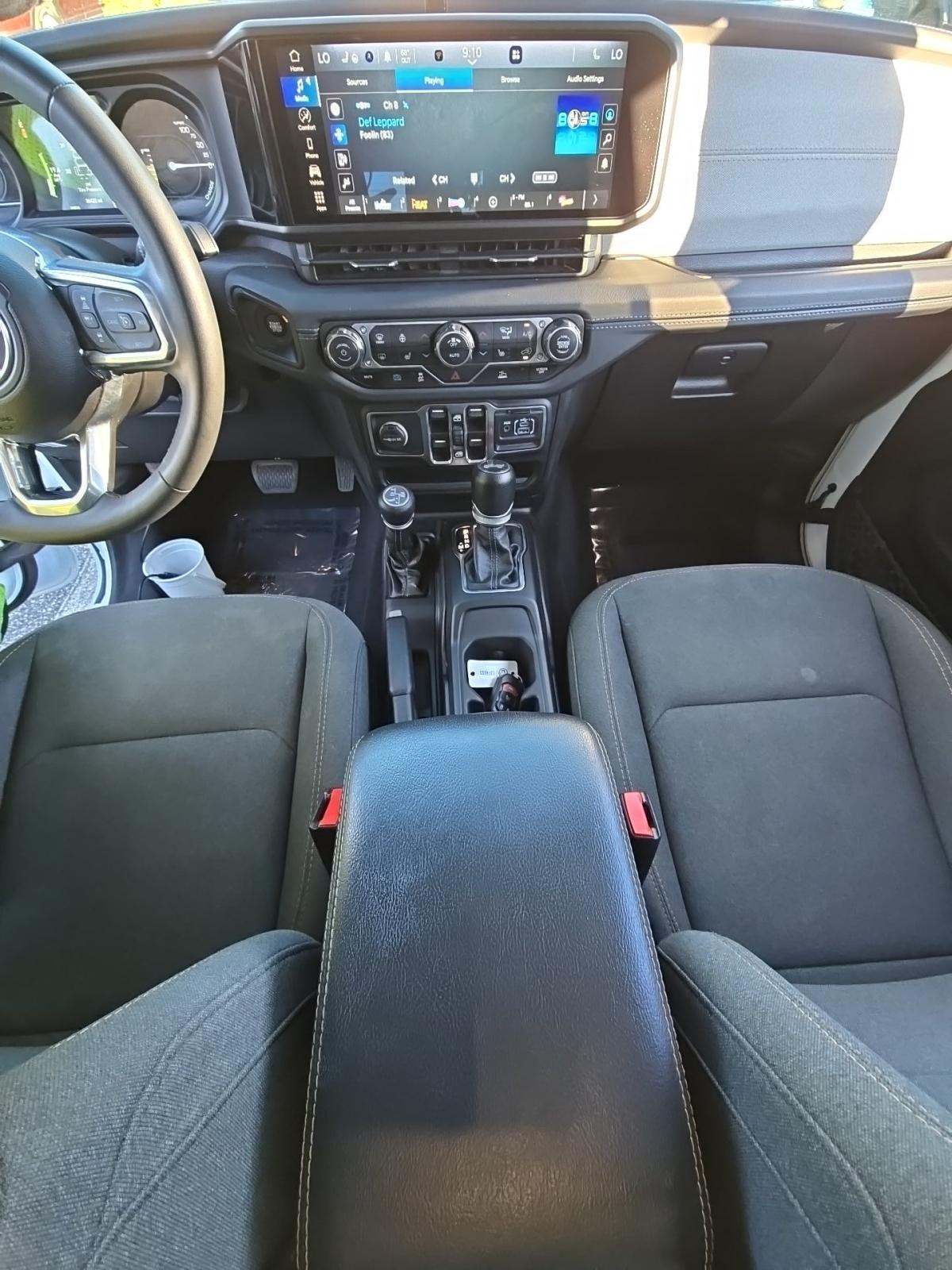 2024 Jeep Wrangler 4xe Sahara AWD