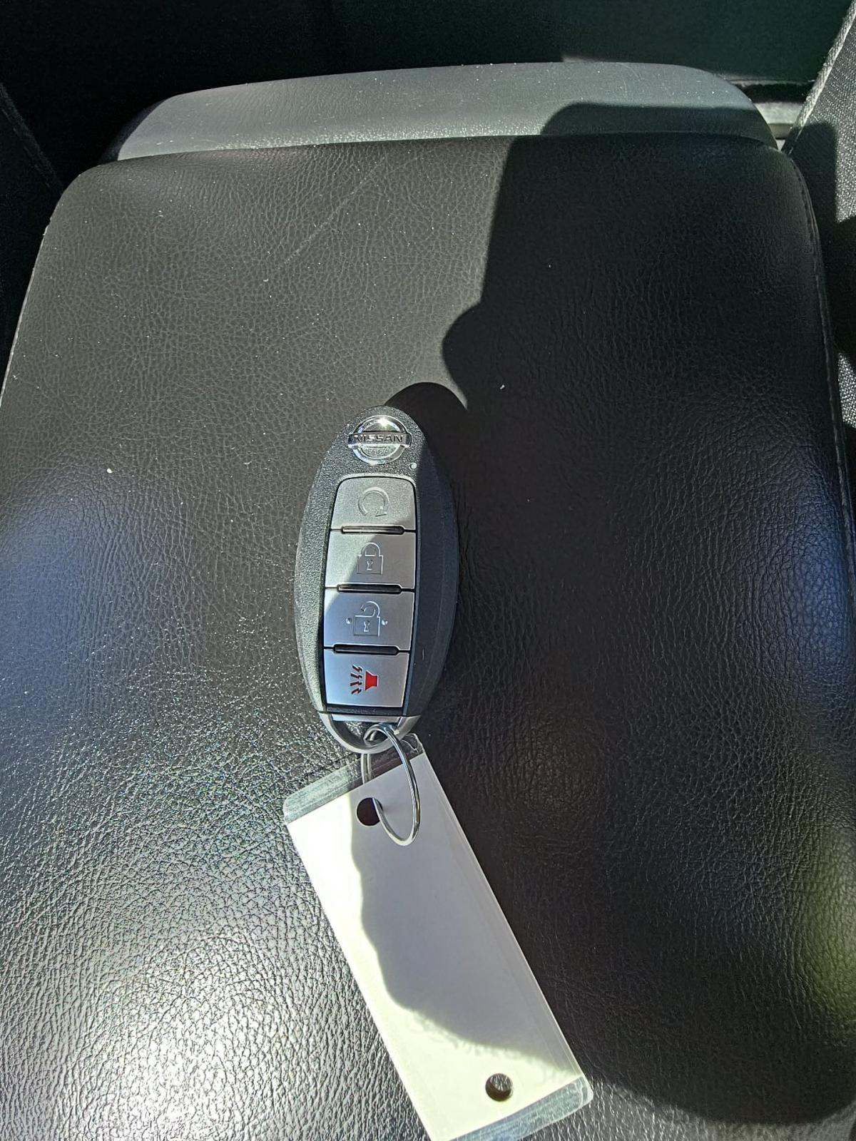 2020 Nissan Pathfinder SV FWD