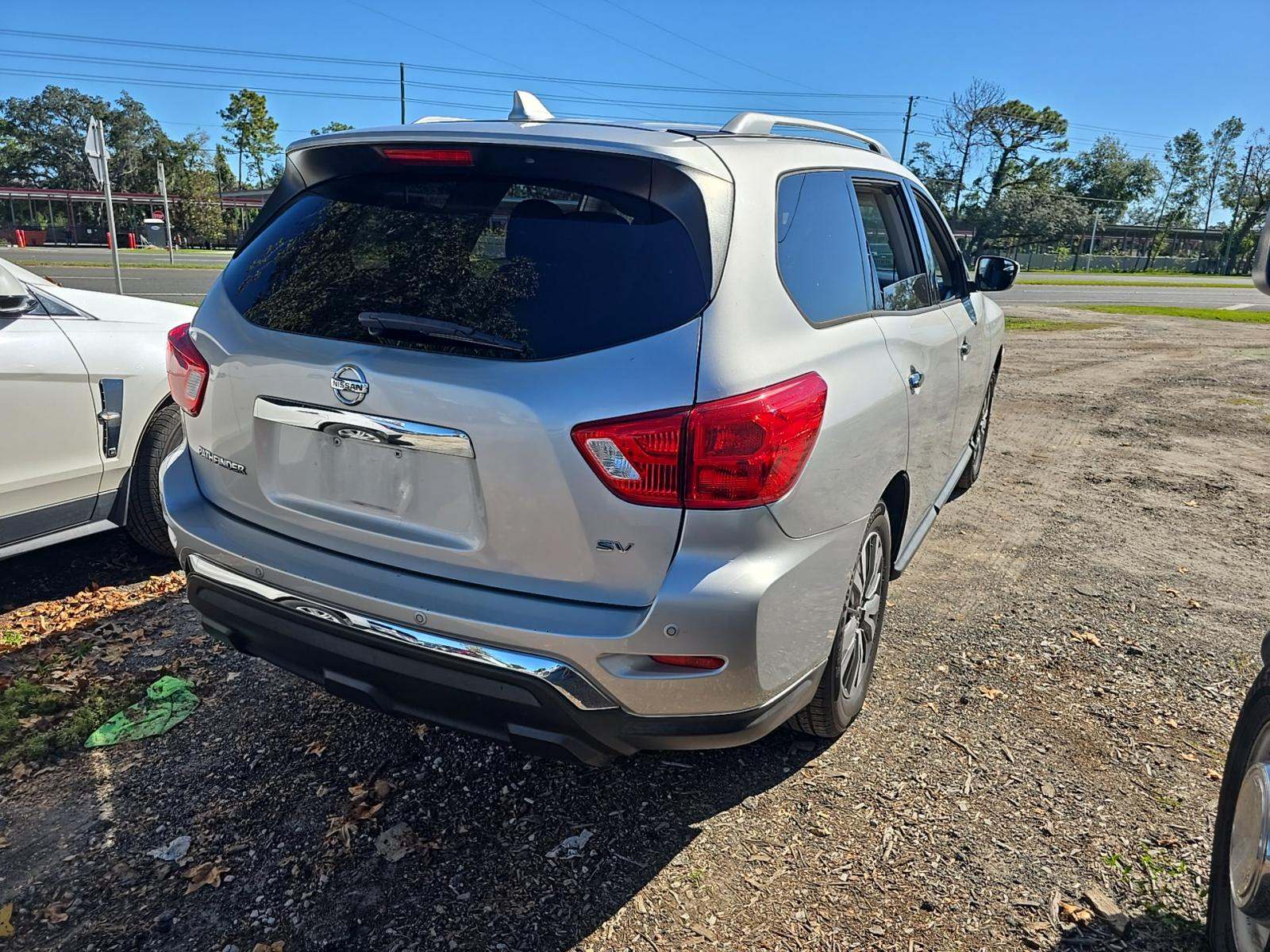 2020 Nissan Pathfinder SV FWD