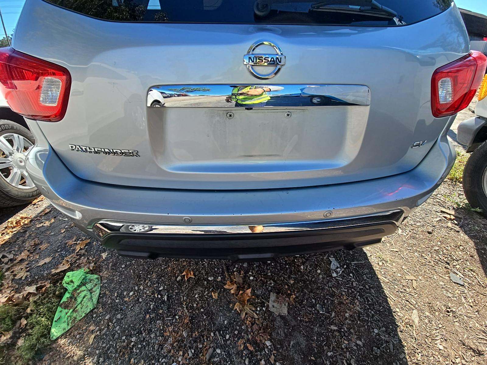 2020 Nissan Pathfinder SV FWD