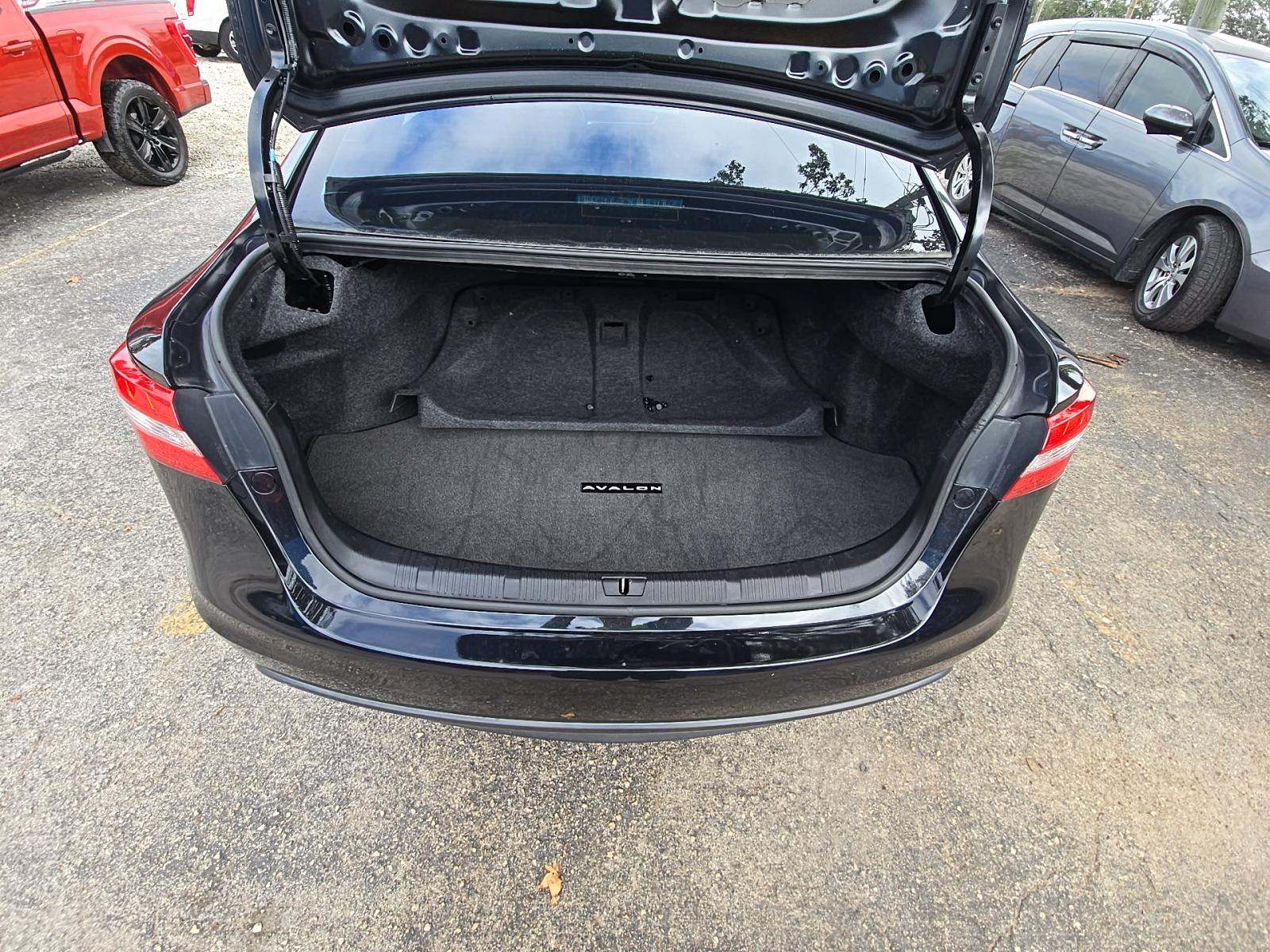 2014 Toyota Avalon Limited FWD