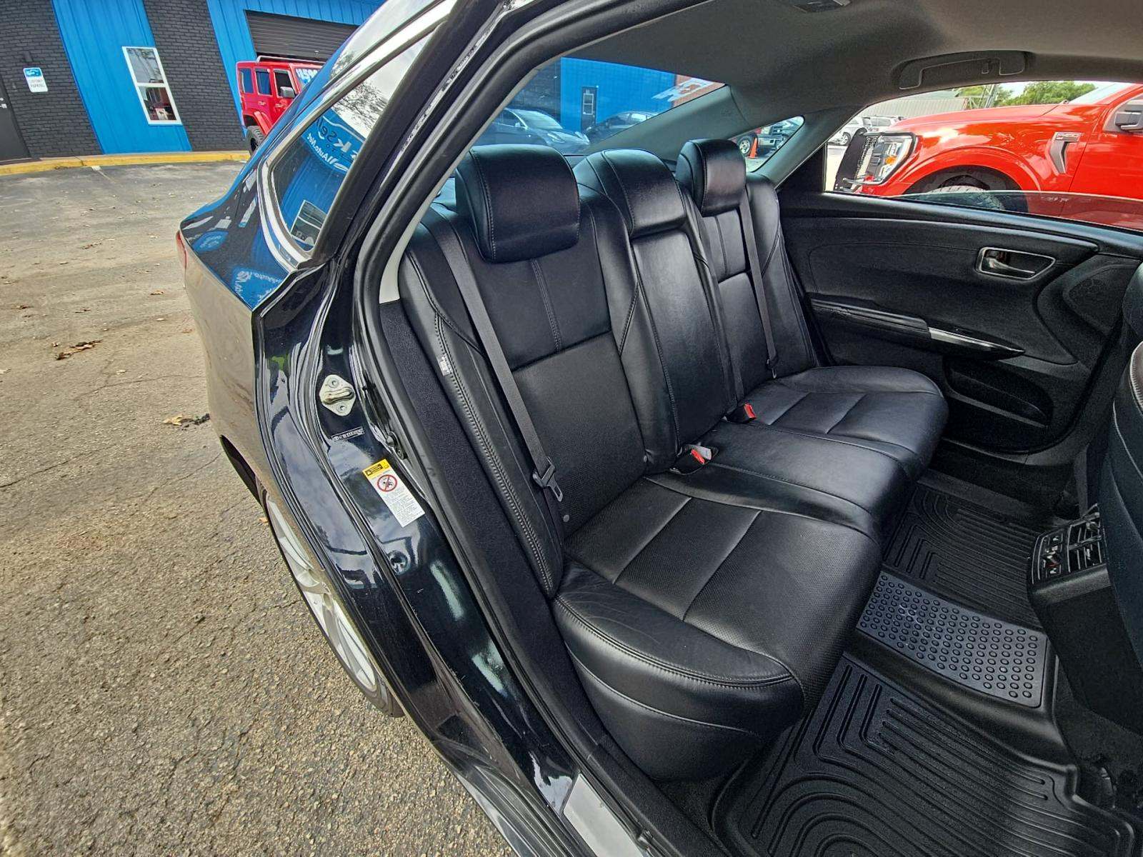 2014 Toyota Avalon Limited FWD