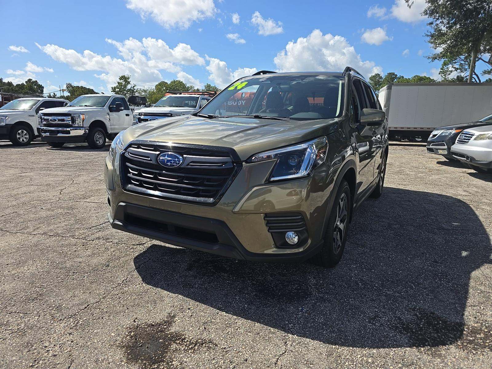 2024 Subaru Forester Premium AWD
