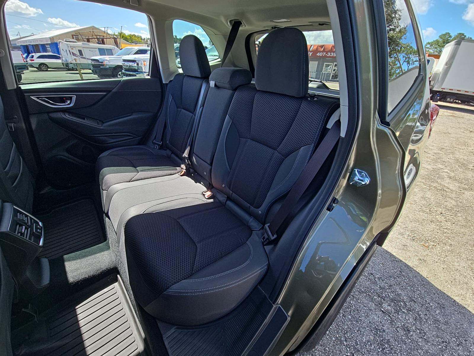 2024 Subaru Forester Premium AWD