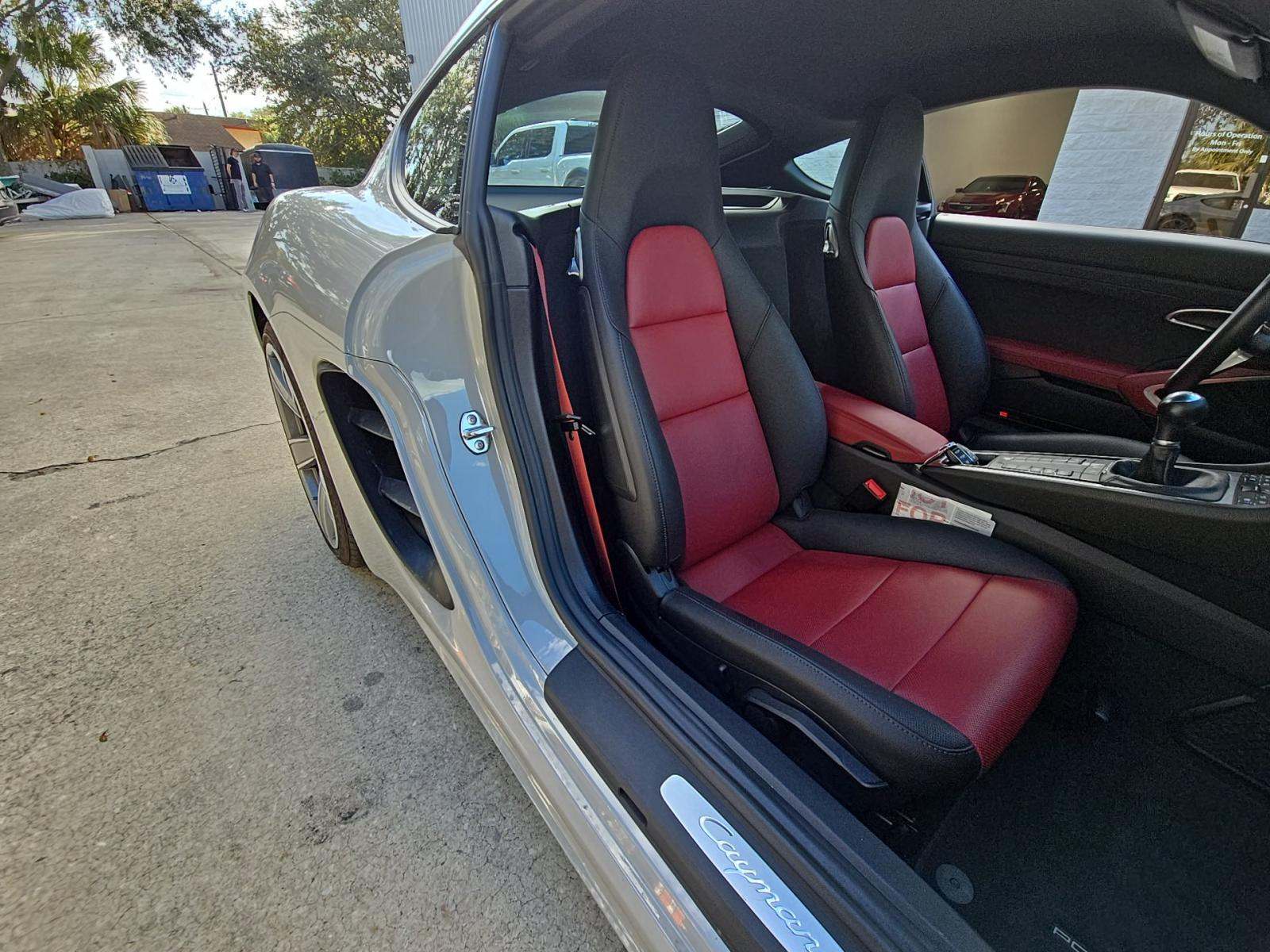 2023 Porsche 718 Cayman Base RWD