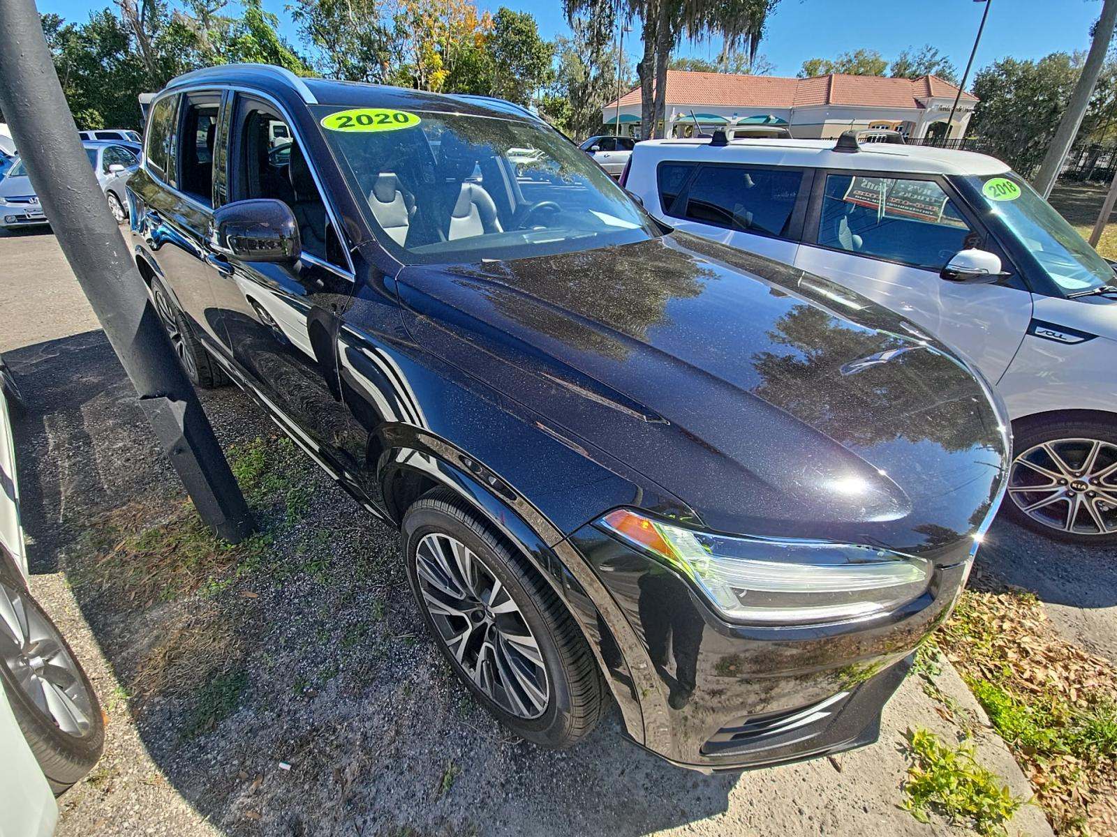 2020 Volvo XC90 T5 Momentum FWD