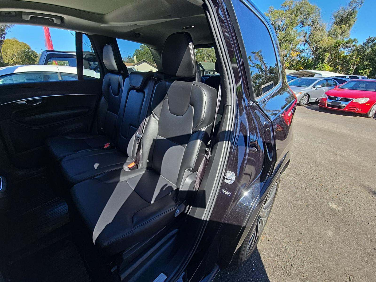 2020 Volvo XC90 T5 Momentum FWD