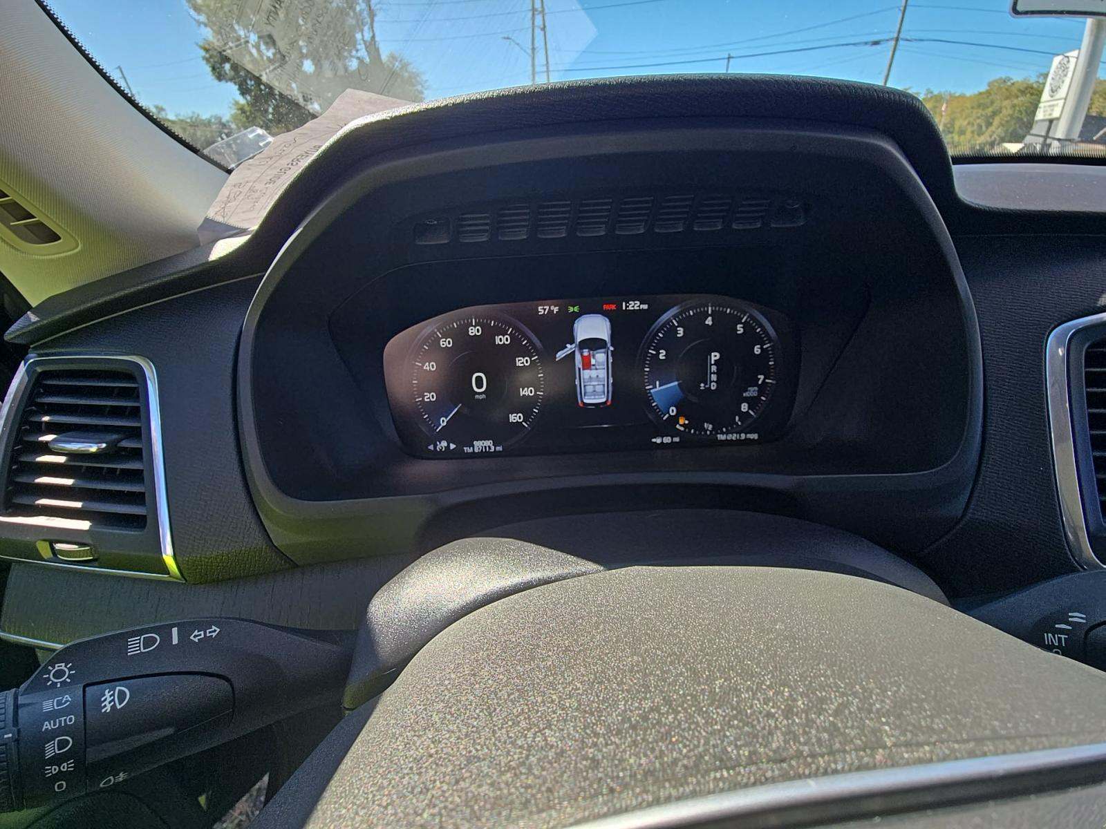 2020 Volvo XC90 T5 Momentum FWD