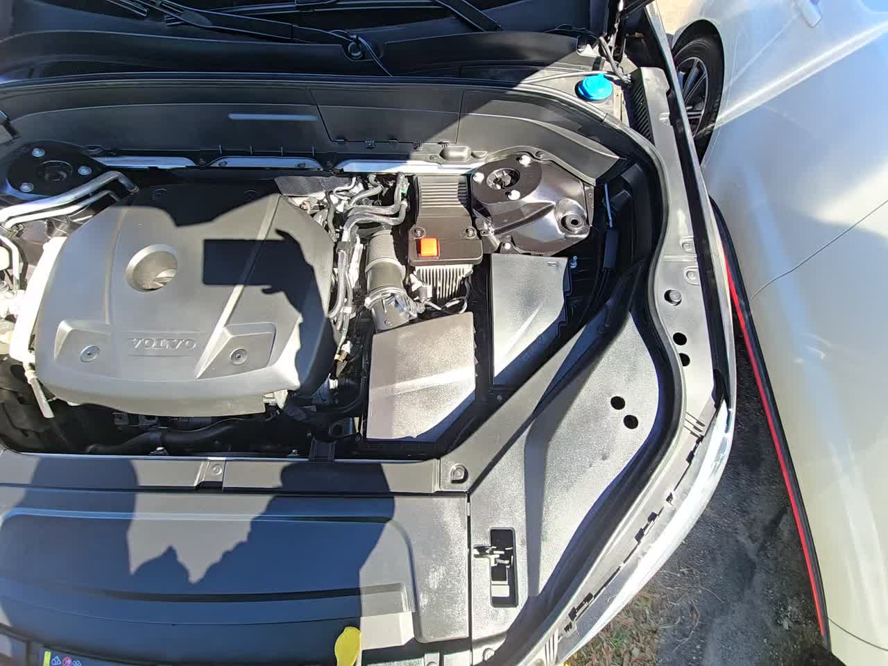 2020 Volvo XC90 T5 Momentum FWD