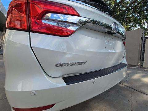 2018 Honda Odyssey Touring FWD