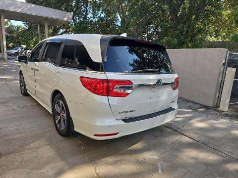 2018 Honda Odyssey Touring FWD