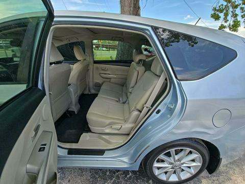 2014 Toyota Prius v Five FWD