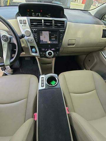 2014 Toyota Prius v Five FWD