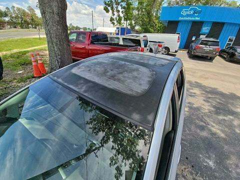 2014 Toyota Prius v Five FWD