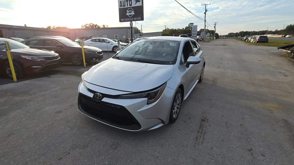 2021 Toyota Corolla LE Sedan