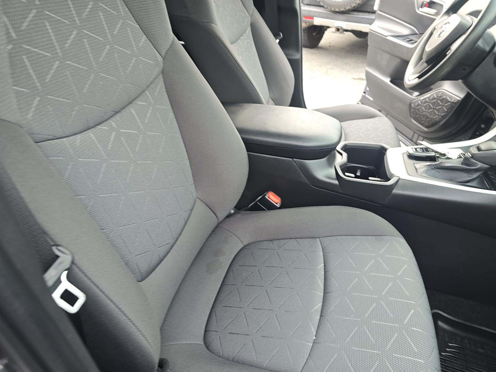 2022 Toyota RAV4 XLE AWD