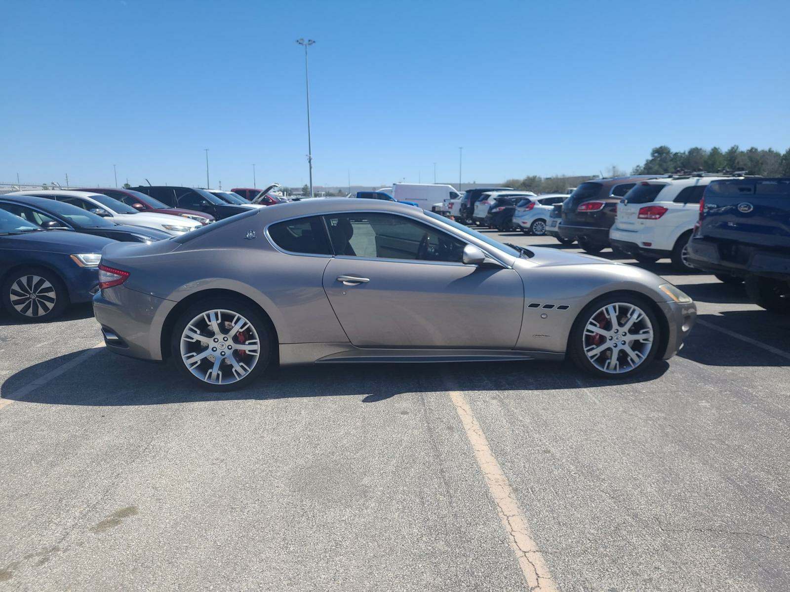 2010 Maserati GranTurismo S RWD