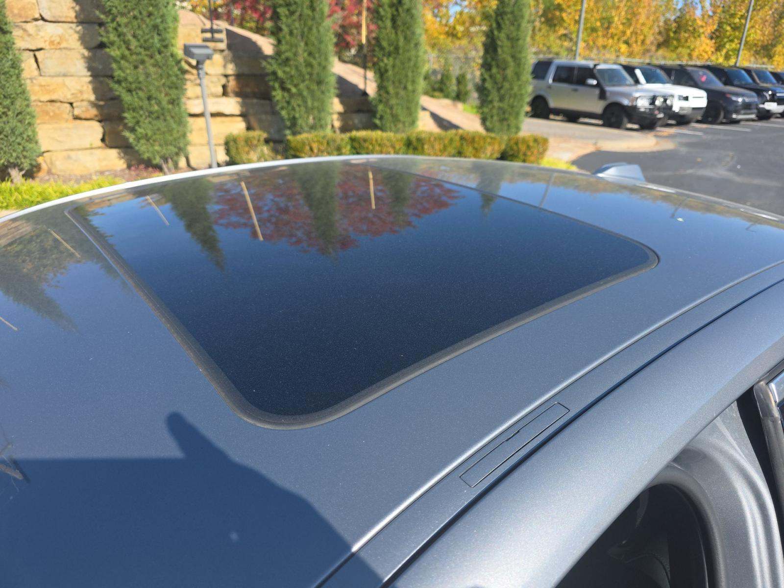 2024 BMW 3 Series 330i RWD