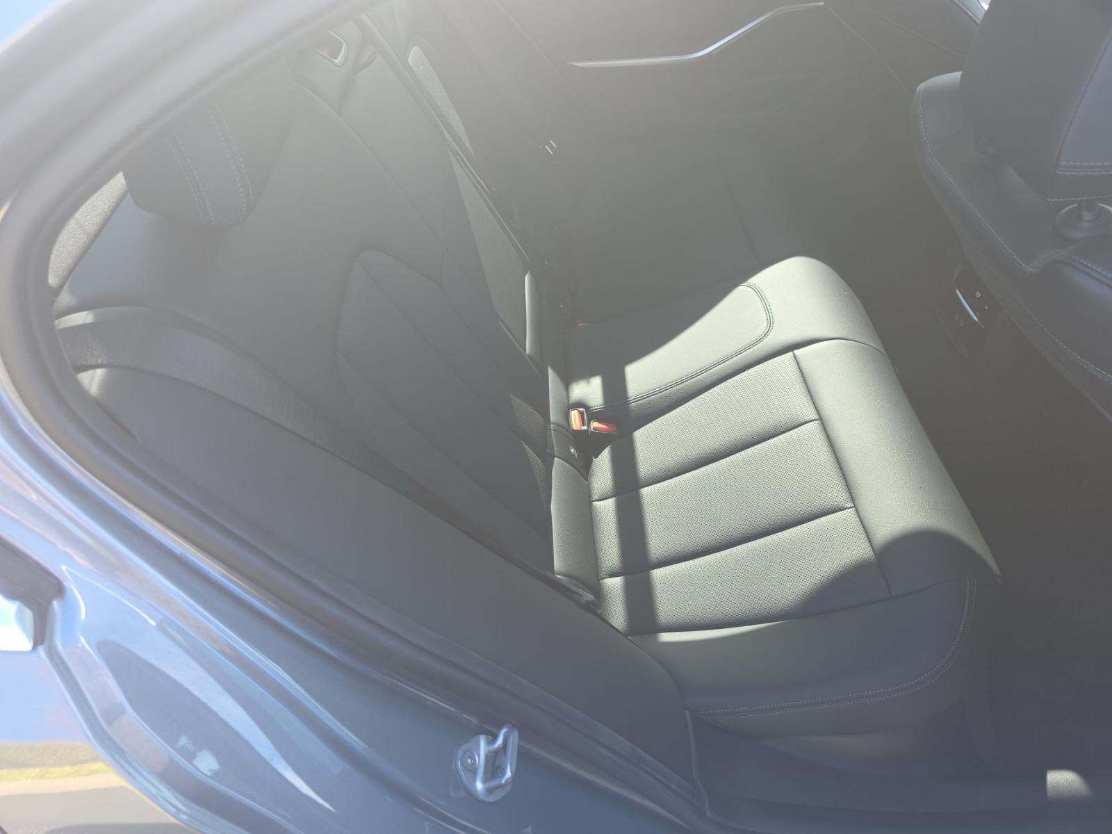 2024 BMW 3 Series 330i RWD