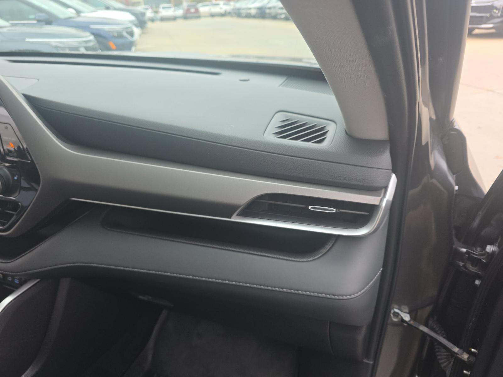 2022 Toyota Highlander XLE FWD