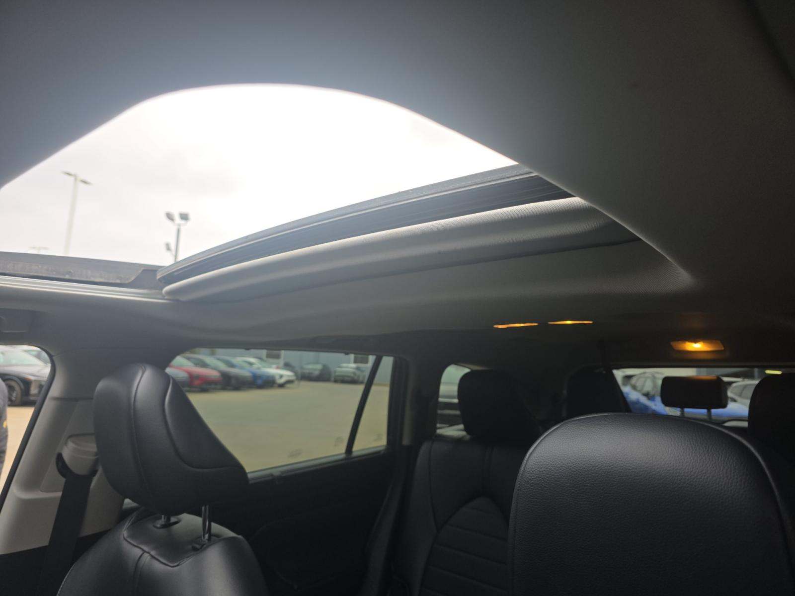 2022 Toyota Highlander XLE FWD