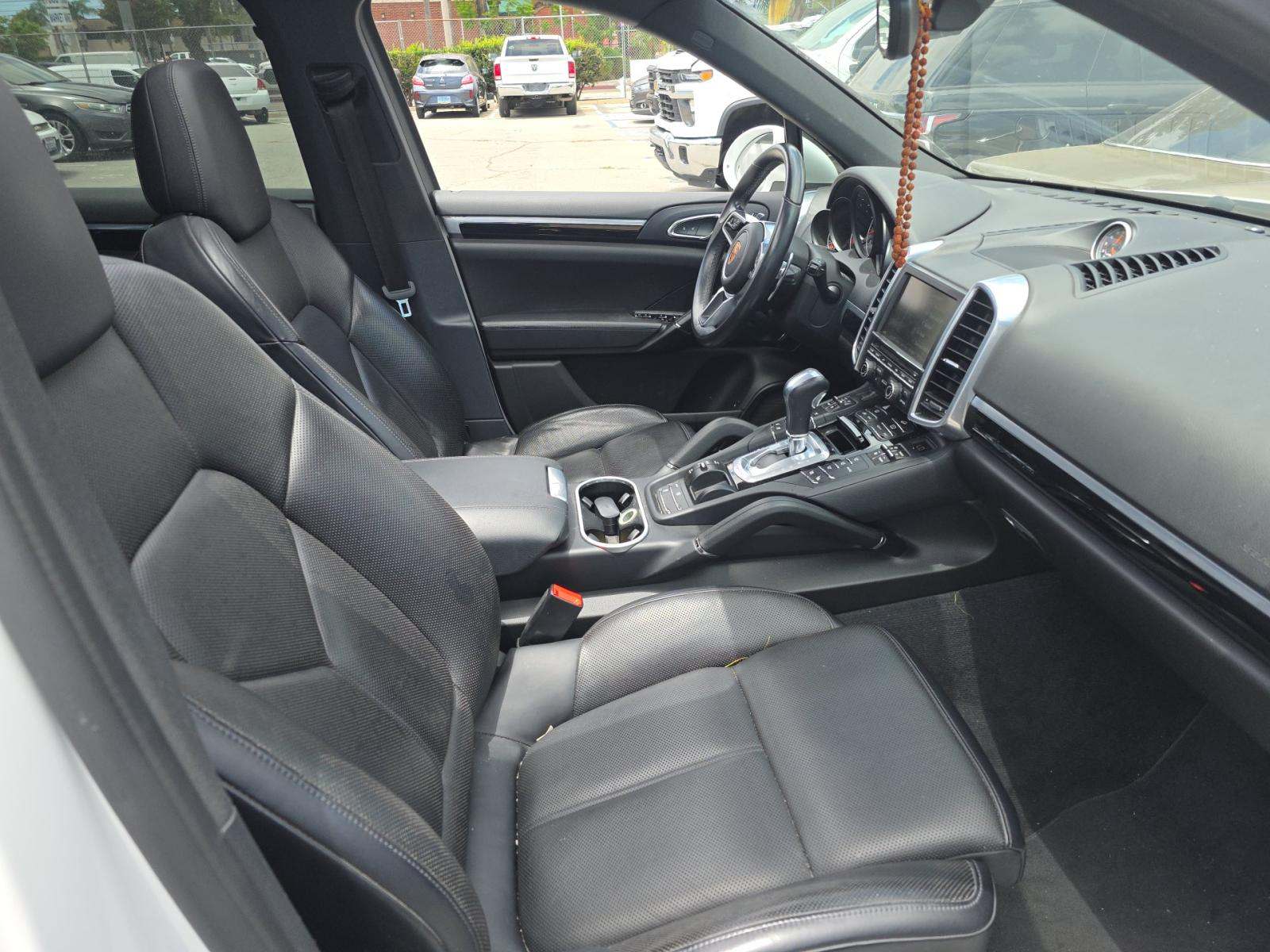 2016 Porsche Cayenne Base AWD