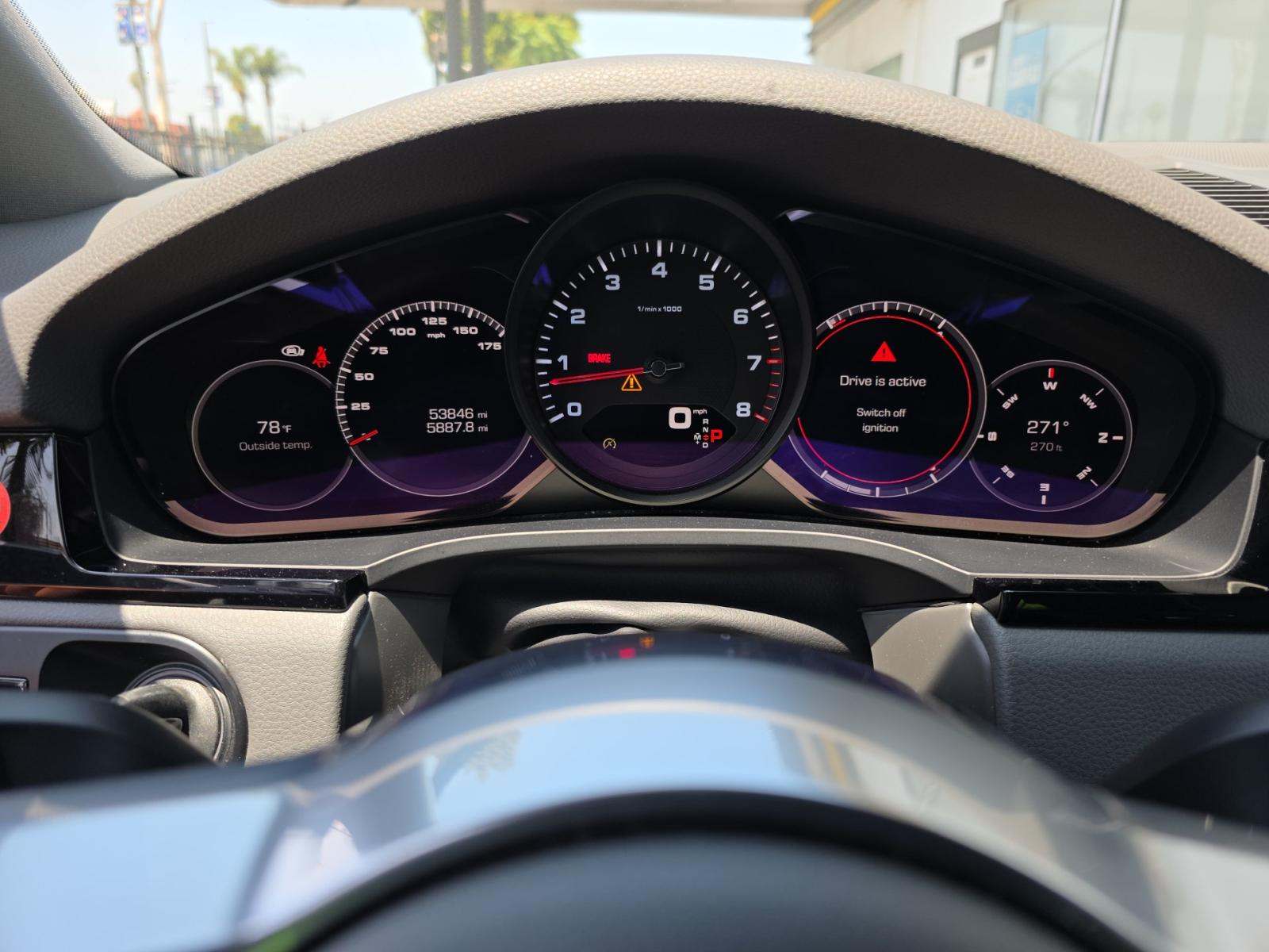 PORSCHE CAYENNE - 9