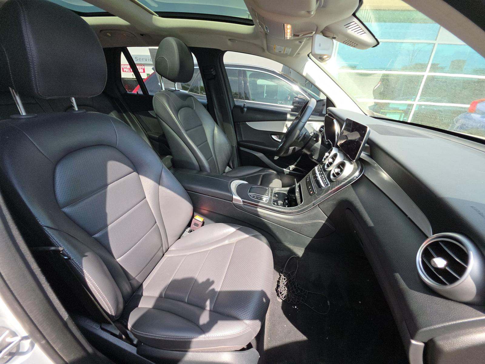 2020 Mercedes-Benz GLC GLC 300 RWD